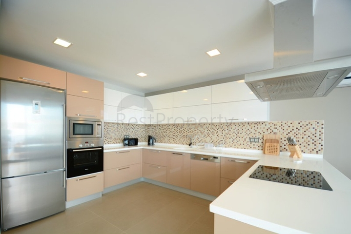 Очаровательная вилла с видом на море в Калкане