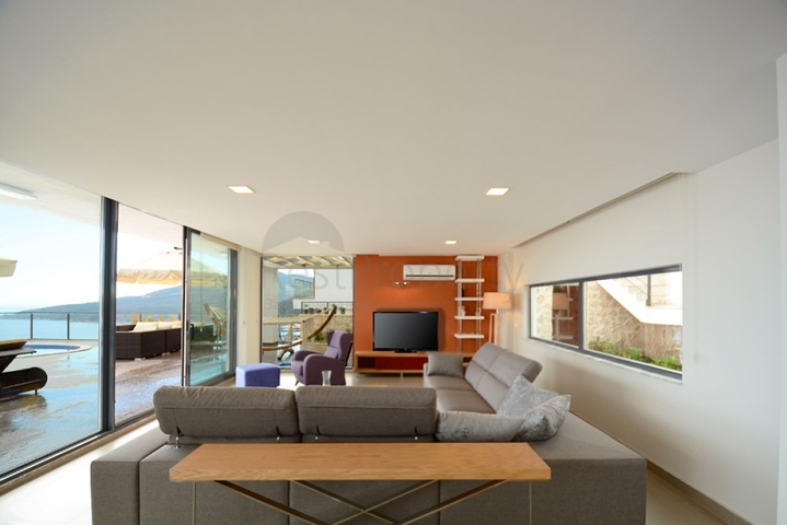 Очаровательная вилла с видом на море в Калкане