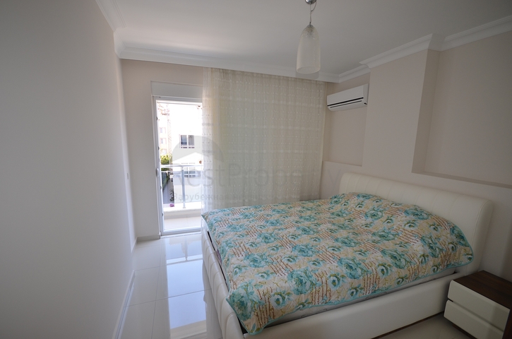 Прекрасная квартира 2+1 с видом на море в центре Обы