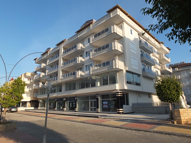 Прекрасная квартира 2+1 с видом на море в центре Обы