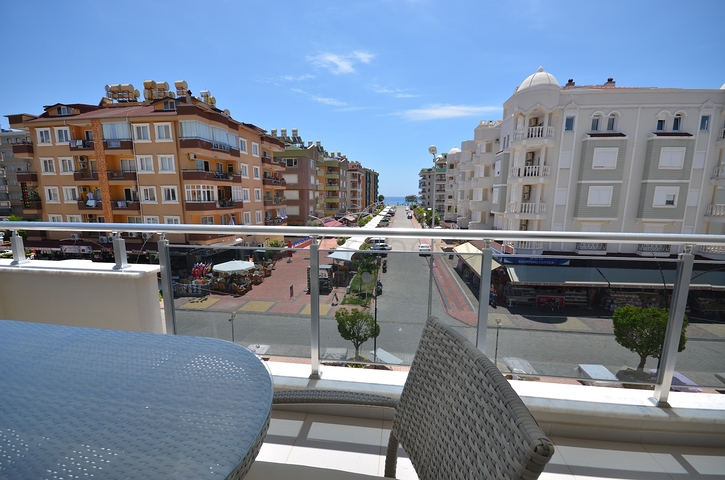 Прекрасная квартира 2+1 с видом на море в центре Обы