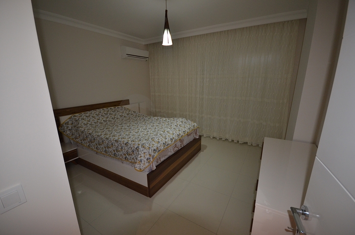 Прекрасная квартира 2+1 с видом на море в центре Обы