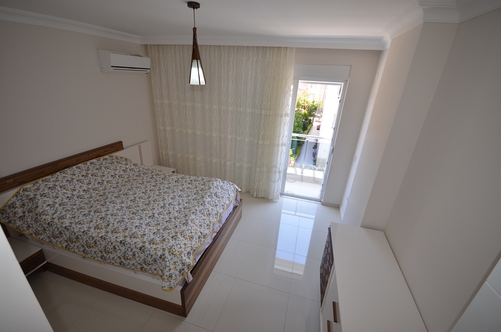 Прекрасная квартира 2+1 с видом на море в центре Обы