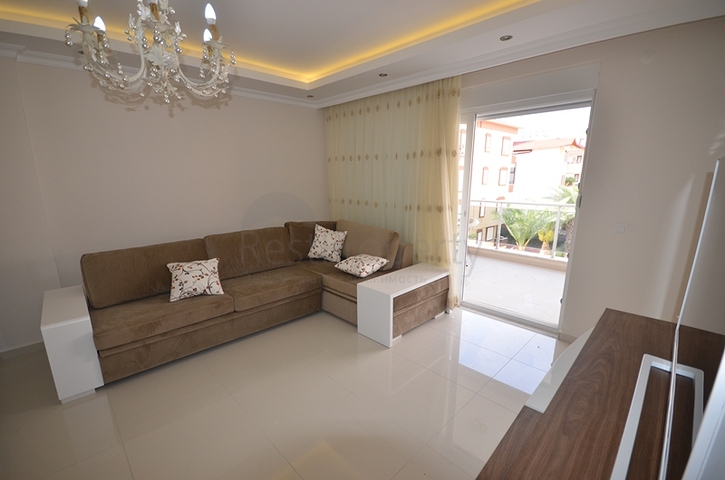 Светлая и просторная квартира в жилом комплексе с бассейном в районе Оба