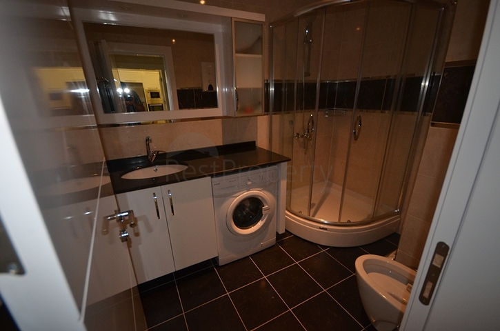 Светлая и просторная квартира в жилом комплексе с бассейном в районе Оба