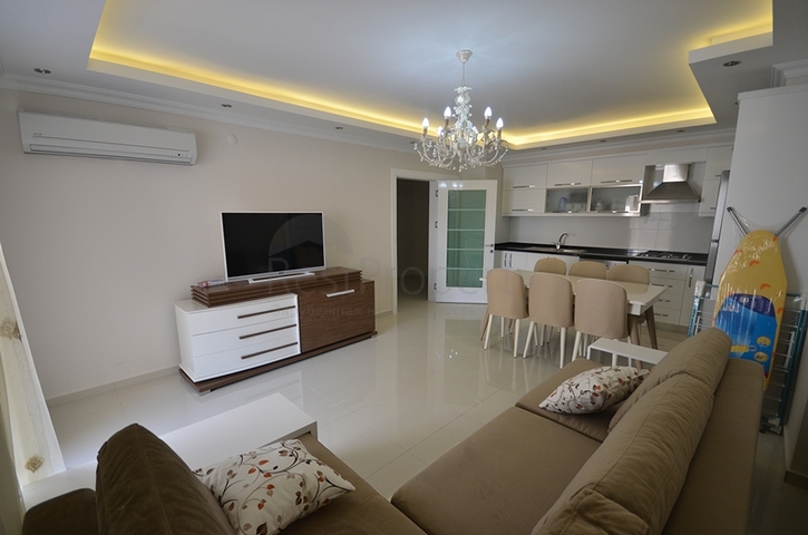 Светлая и просторная квартира в жилом комплексе с бассейном в районе Оба