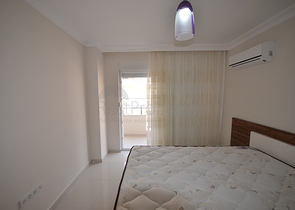 Светлая и просторная квартира в жилом комплексе с бассейном в районе Оба