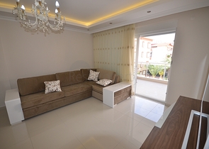 Светлая и просторная квартира в жилом комплексе с бассейном в районе Оба