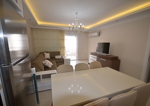 Светлая и просторная квартира в жилом комплексе с бассейном в районе Оба