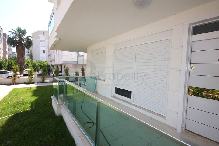 Уютная квартира с выходом в сад всего в 600 м от моря