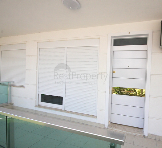 Уютная квартира с выходом в сад всего в 600 м от моря