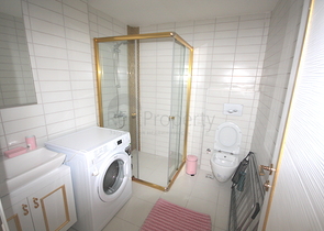 Уютная квартира с выходом в сад всего в 600 м от моря