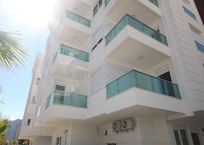 Уютная квартира с выходом в сад всего в 600 м от моря