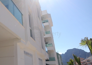 Уютная квартира с выходом в сад всего в 600 м от моря