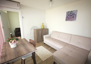 Уютная квартира с выходом в сад всего в 600 м от моря