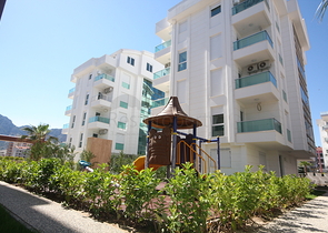 Уютная квартира с выходом в сад всего в 600 м от моря