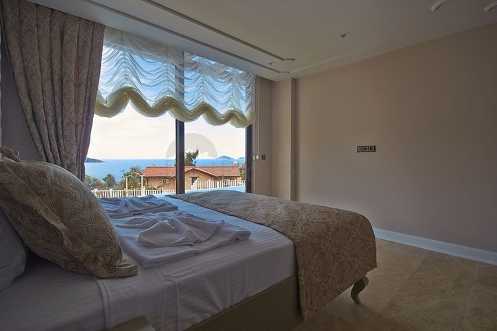 Вилла 4+1 с видом на море в Калкане