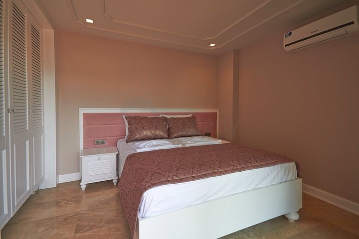 Вилла 4+1 с видом на море в Калкане