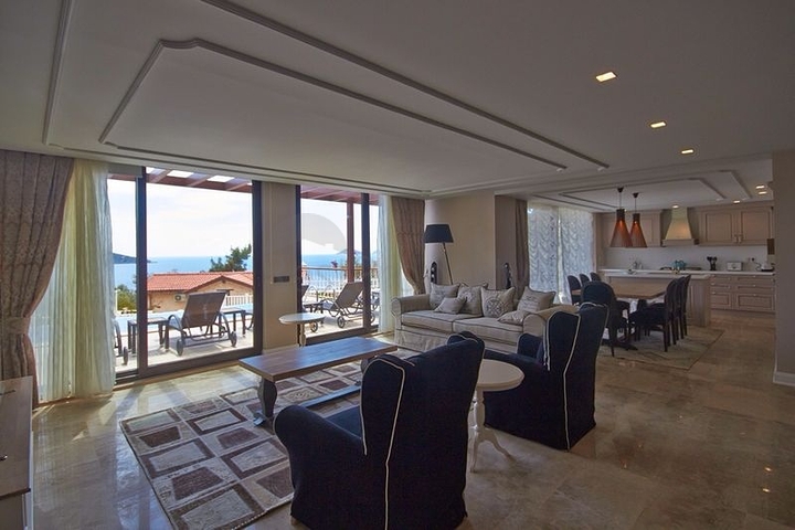 Вилла 4+1 с видом на море в Калкане