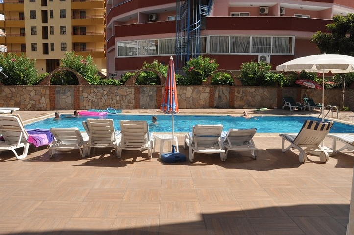 Квартира 2+1 в центре Алании с видом на горы и море