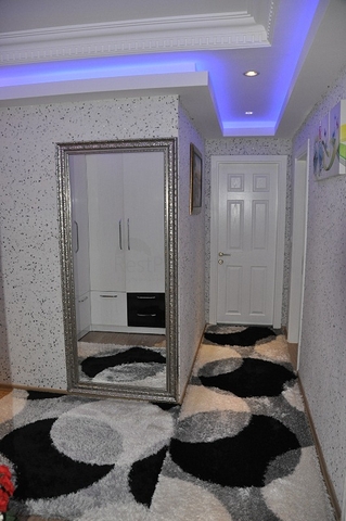 Квартира 2+1 в центре Алании с видом на горы и море