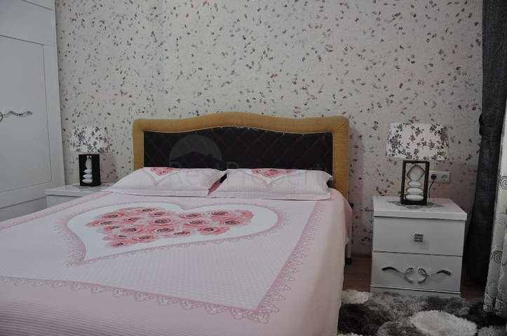 Квартира 2+1 в центре Алании с видом на горы и море