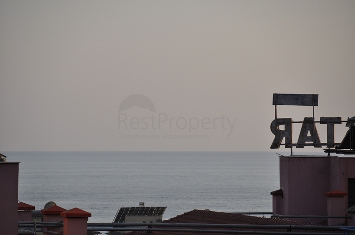 Квартира 2+1 в центре Алании с видом на горы и море