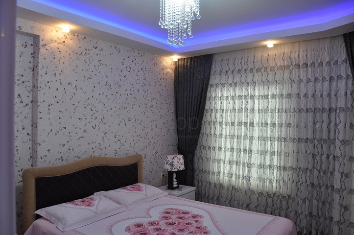 Квартира 2+1 в центре Алании с видом на горы и море