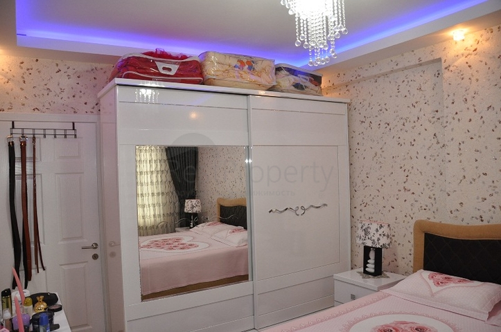 Квартира 2+1 в центре Алании с видом на горы и море