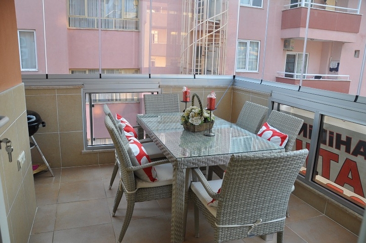 Квартира 2+1 в центре Алании с видом на горы и море