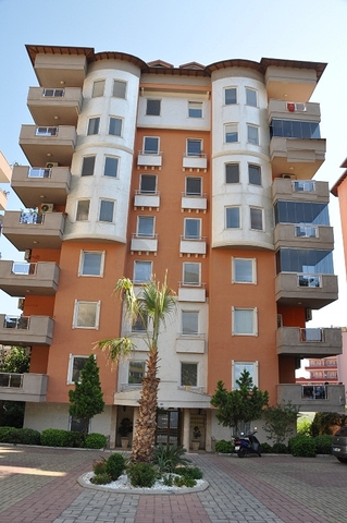 Квартира 2+1 в центре Алании с видом на горы и море