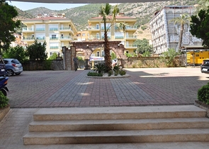 Квартира 2+1 в центре Алании с видом на горы и море