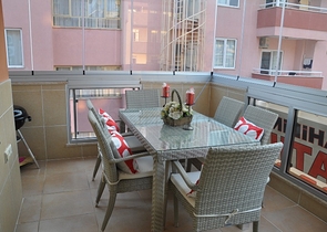 Квартира 2+1 в центре Алании с видом на горы и море