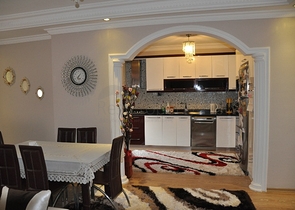 Квартира 2+1 в центре Алании с видом на горы и море