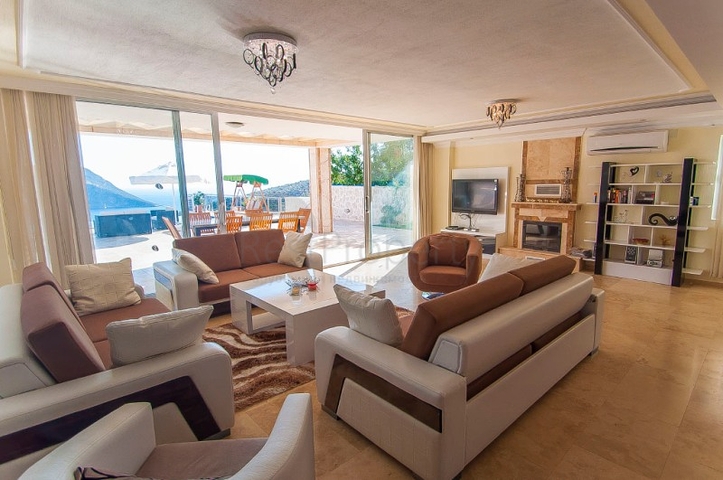 Удивительная вилла с видом на море в Калкане, Анталья