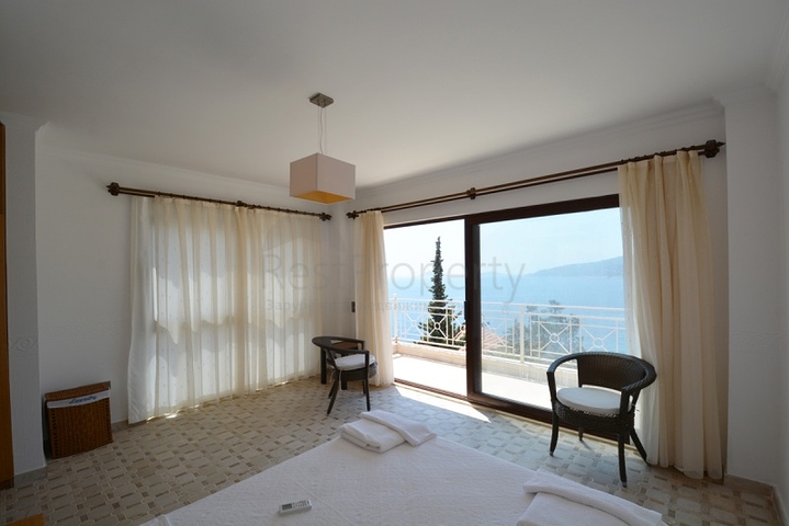          Прекрасная вилла с видом на море в районе Каламар, Калкан  