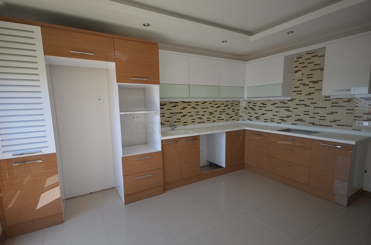 Новые квартиры 2+1 и 3+1  в комплексе  с видом на море