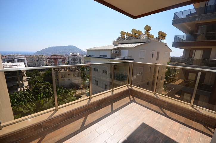 Новые квартиры 2+1 и 3+1  в комплексе  с видом на море