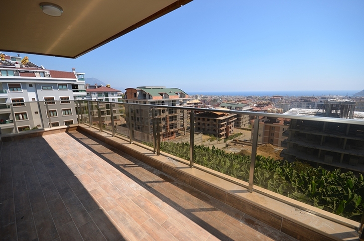 Новые квартиры 2+1 и 3+1  в комплексе  с видом на море