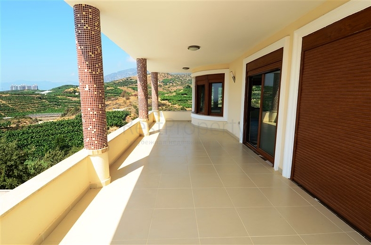 Шикарная вилла 6+2 с собственным бассейном в Каргыджаке 