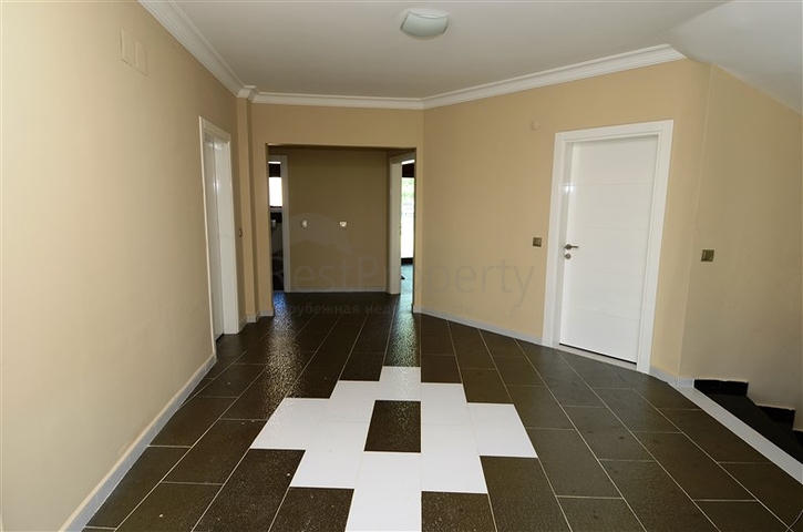 Шикарная вилла 6+2 с собственным бассейном в Каргыджаке 