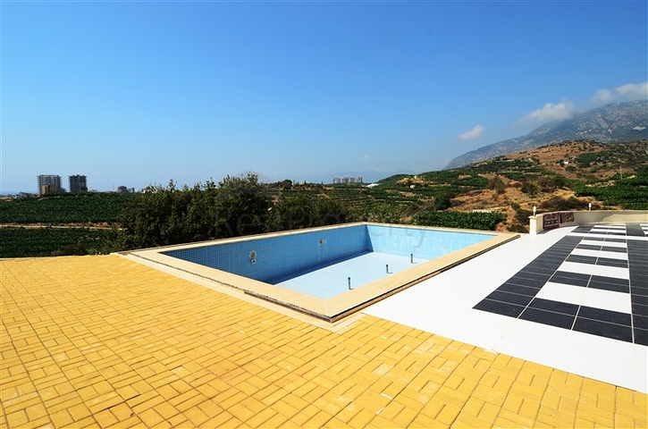 Шикарная вилла 6+2 с собственным бассейном в Каргыджаке 