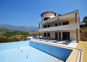 Шикарная вилла 6+2 с собственным бассейном в Каргыджаке 