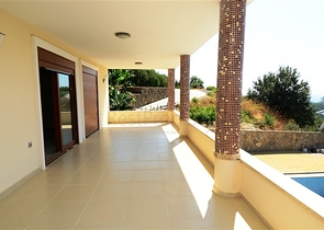 Шикарная вилла 6+2 с собственным бассейном в Каргыджаке 