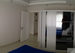 Полностью готовая к проживанию новая квартира у пляжа 