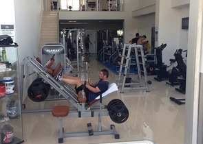 Полностью готовая к проживанию новая квартира у пляжа 