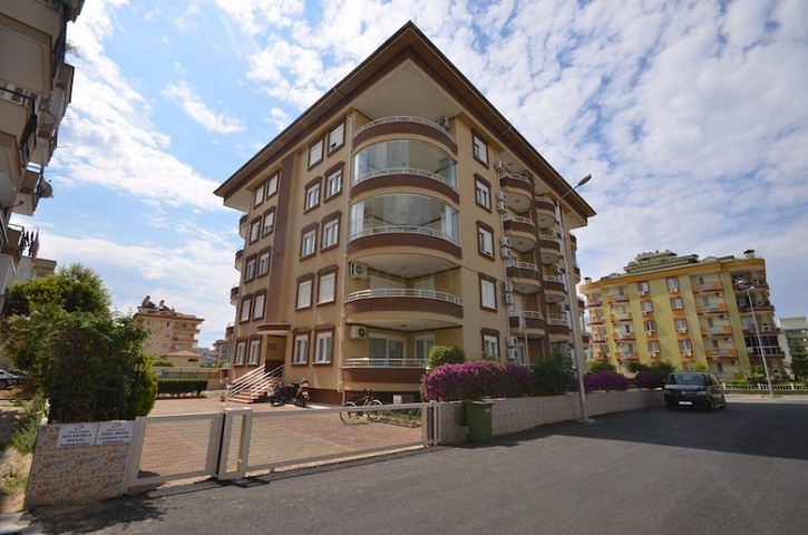 Трехкомнатная квартира от собственника в элитном районе Оба