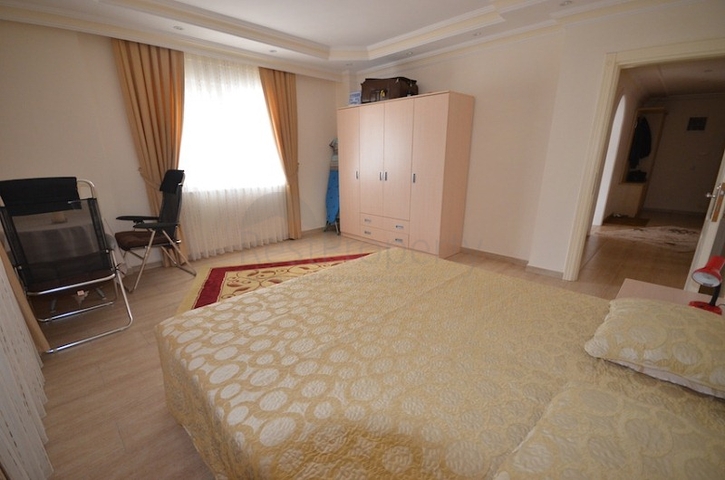 Трехкомнатная квартира от собственника в элитном районе Оба