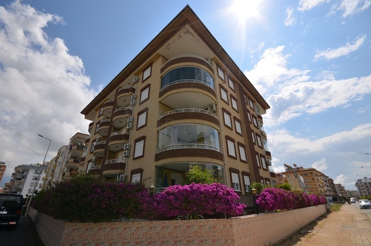 Трехкомнатная квартира от собственника в элитном районе Оба