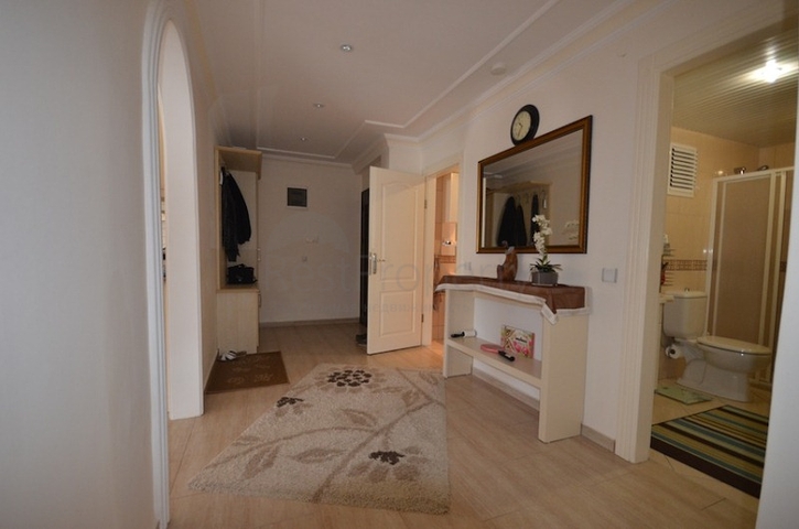 Трехкомнатная квартира от собственника в элитном районе Оба